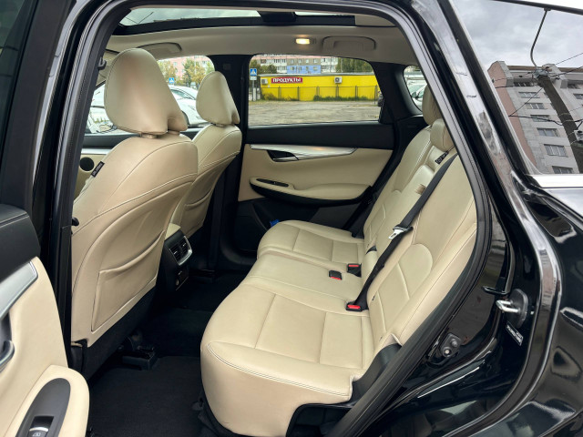 Фото Infiniti Qx50 16