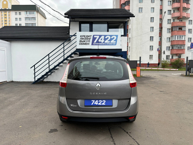 Фото Renault Grand Scenic 6
