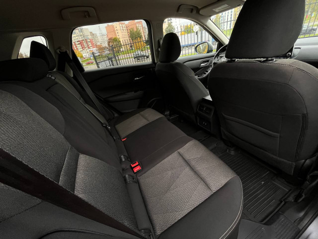 Фото Nissan Rogue 18