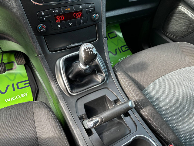 Фото Ford Galaxy 13