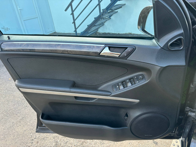 Фото Mercedes-Benz M-Класс 15
