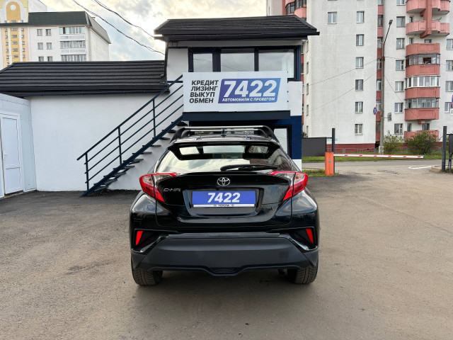 Фото Toyota C-Hr 6