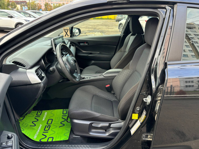 Фото Toyota C-Hr 9