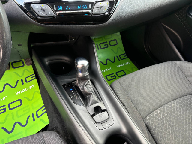Фото Toyota C-Hr 13