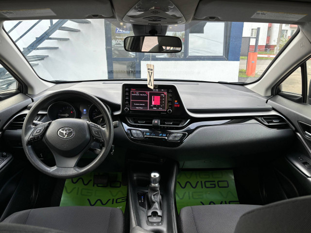 Фото Toyota C-Hr 17
