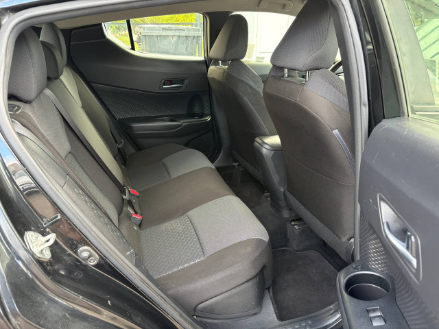 Фото Toyota C-Hr 18