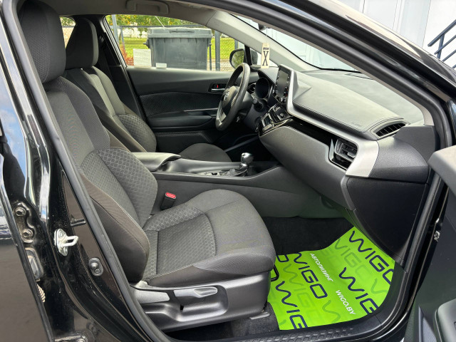 Фото Toyota C-Hr 19