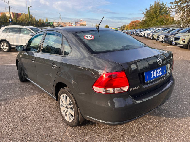 Фото Volkswagen Polo Sedan 7