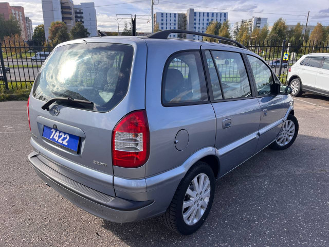 Фото Opel Zafira 5