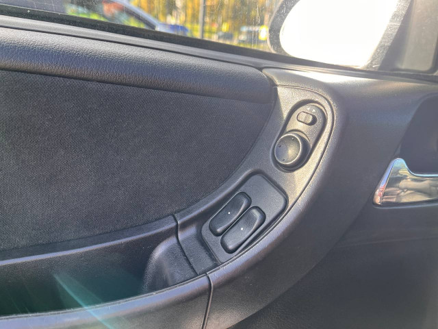 Фото Opel Zafira 11