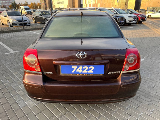Фото Toyota Avensis 6
