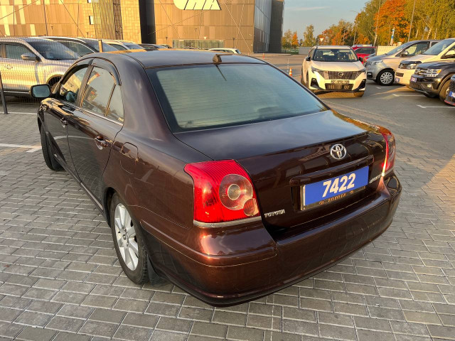 Фото Toyota Avensis 7