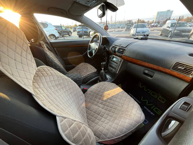 Фото Toyota Avensis 17