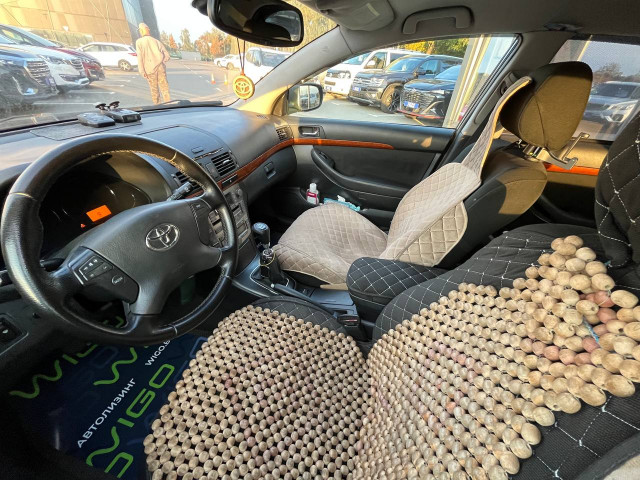 Фото Toyota Avensis 18