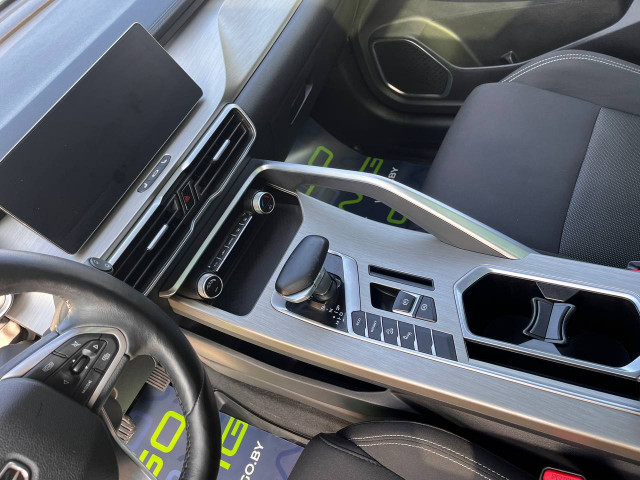 Фото Geely Coolray 15