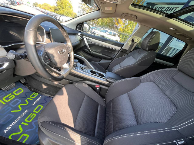 Фото Geely Coolray 16
