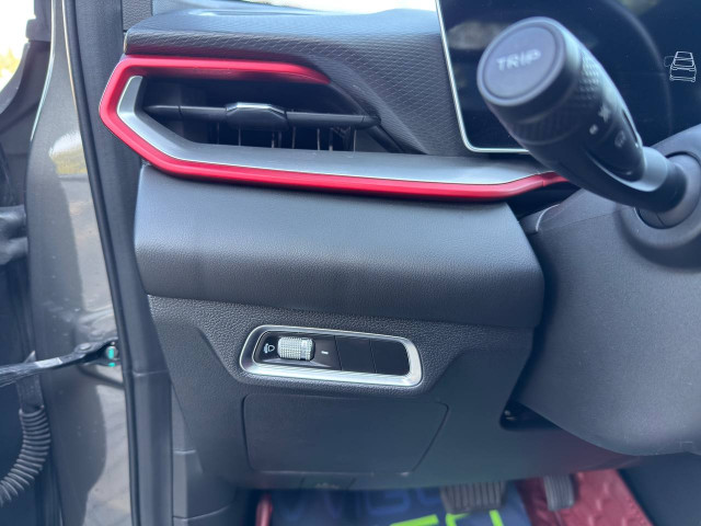 Фото Geely Coolray 10