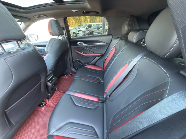Фото Geely Coolray 16