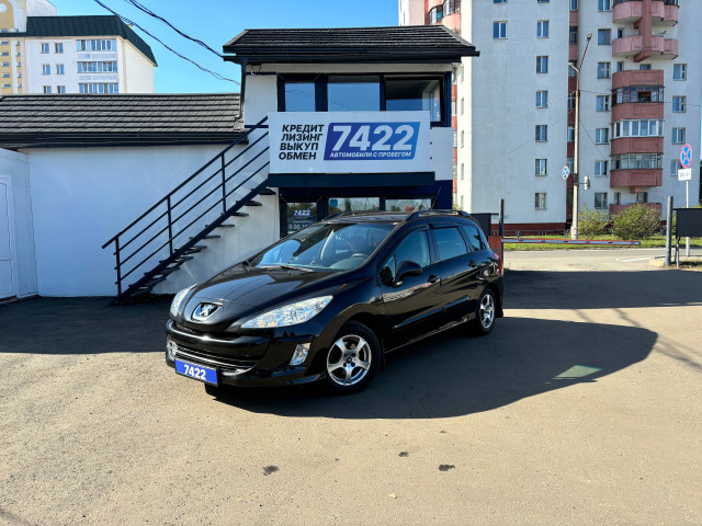 Фото Peugeot 308 1