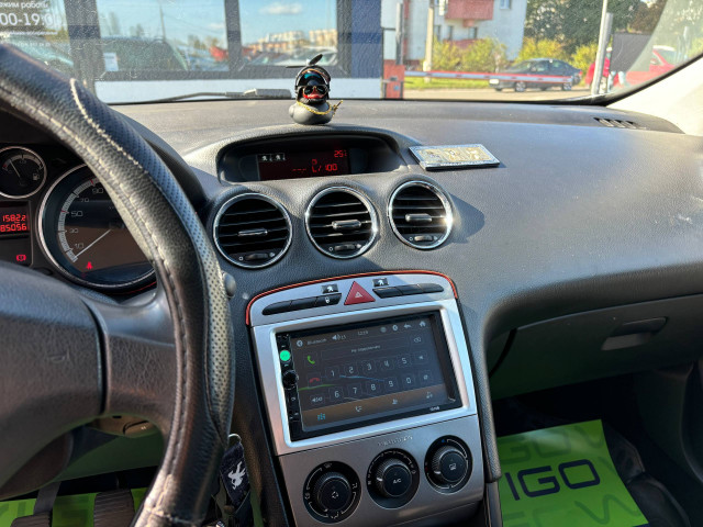 Фото Peugeot 308 12