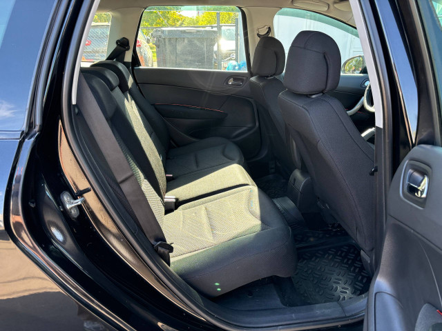 Фото Peugeot 308 18