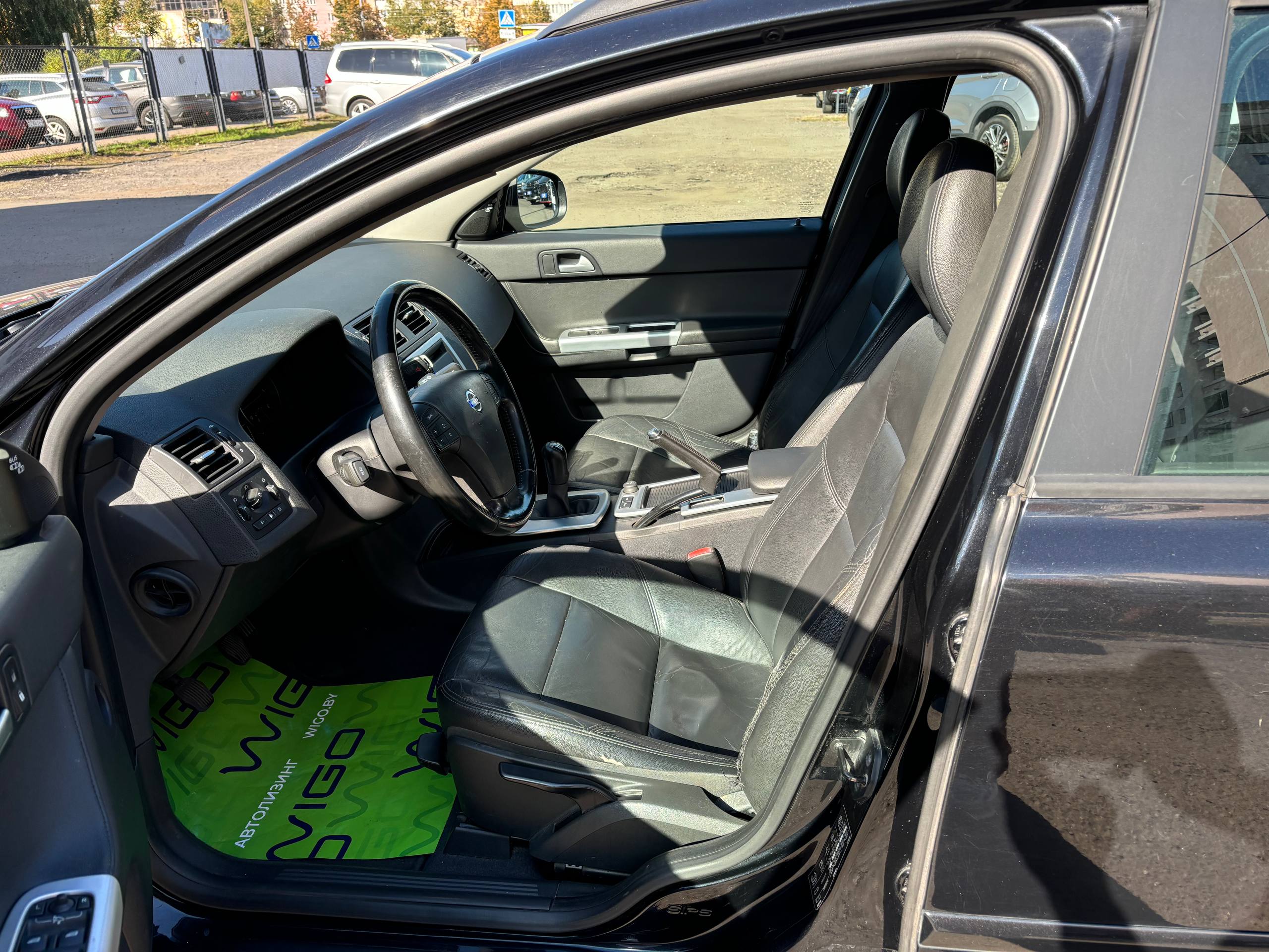  V50