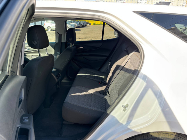 Фото Chevrolet Equinox 16