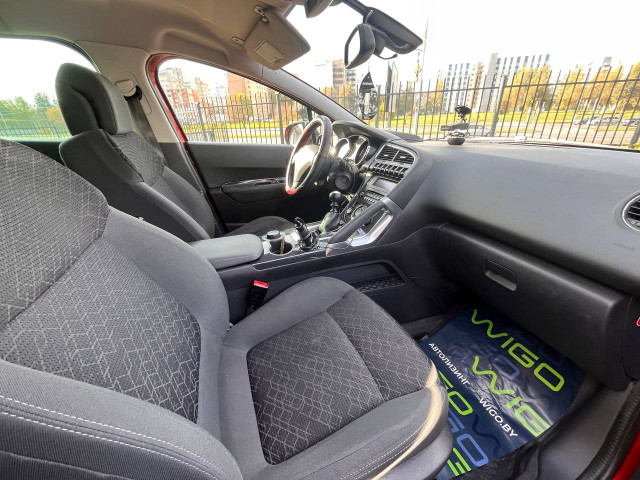 Фото Peugeot 3008 14
