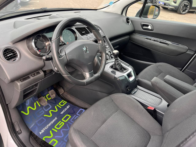 Фото Peugeot 5008 9