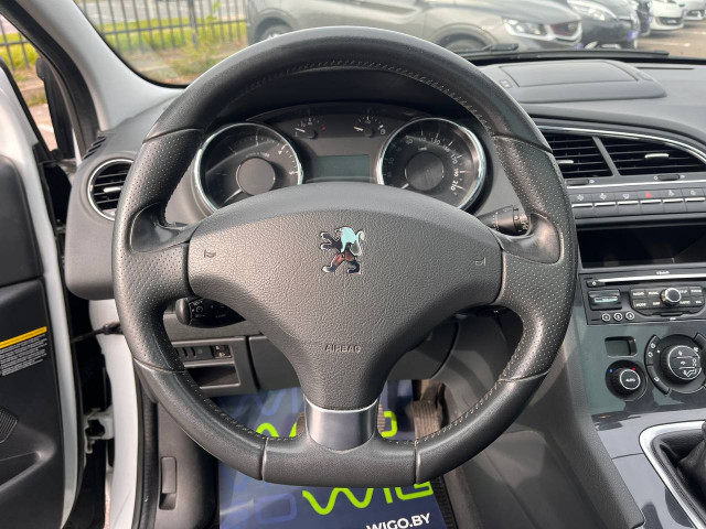 Фото Peugeot 5008 17