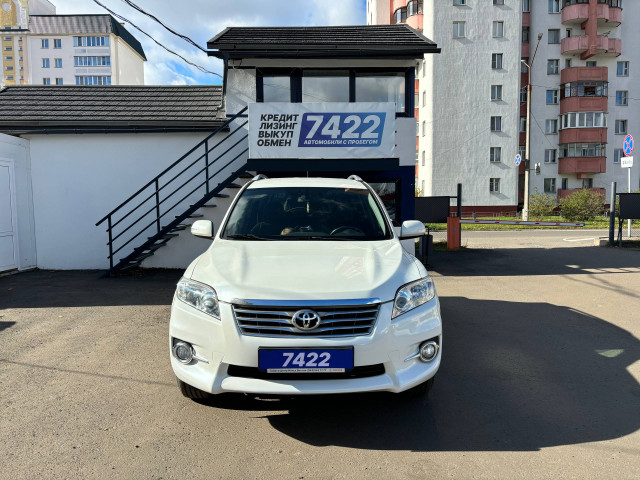 Фото Toyota Rav4 2