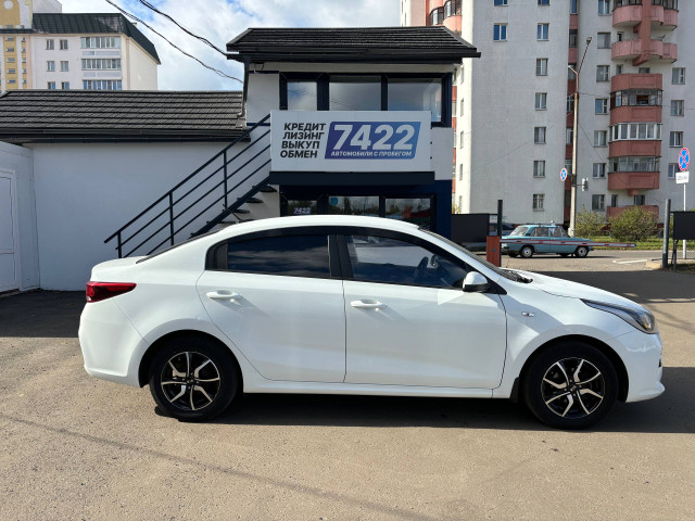 Фото Kia Rio 4