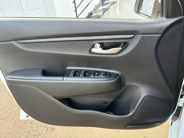 Фото Kia Rio 15