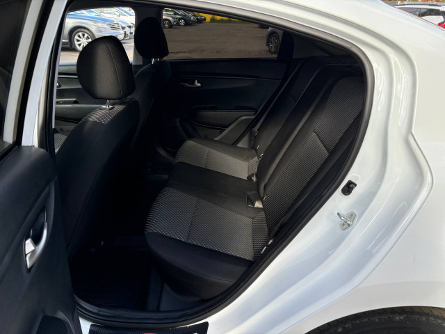 Фото Kia Rio 16