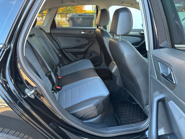 Фото Volkswagen Jetta 17