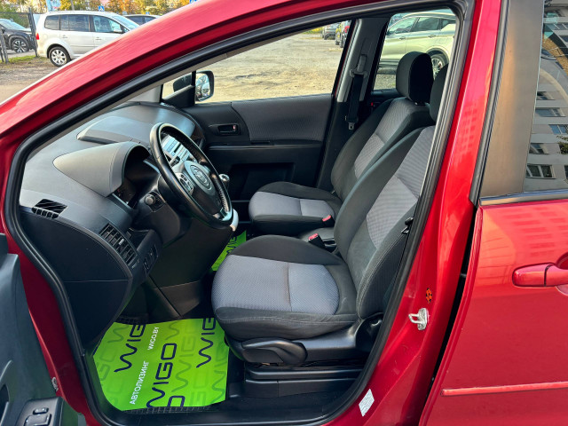 Фото Mazda 5 9