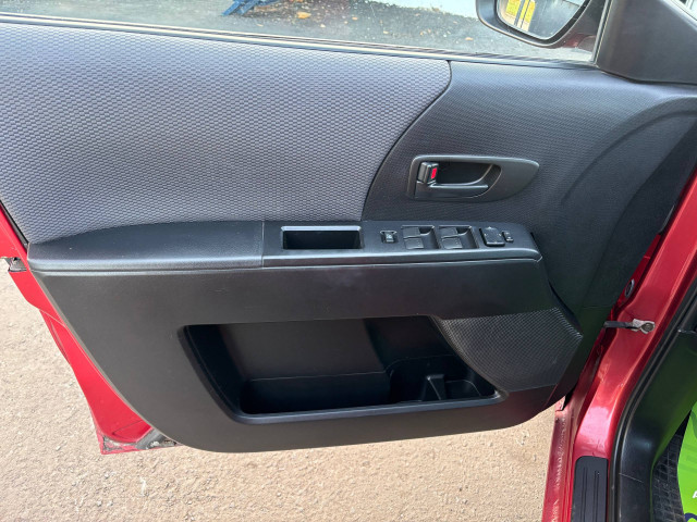 Фото Mazda 5 15