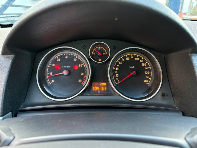 Фото Opel Astra 11