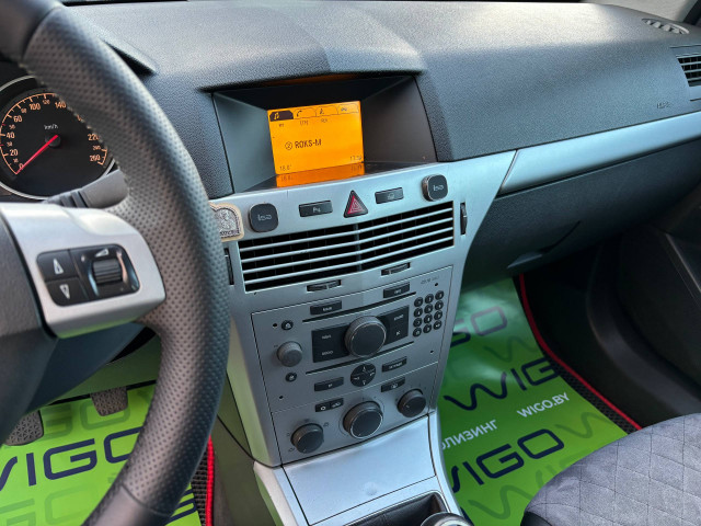 Фото Opel Astra 12