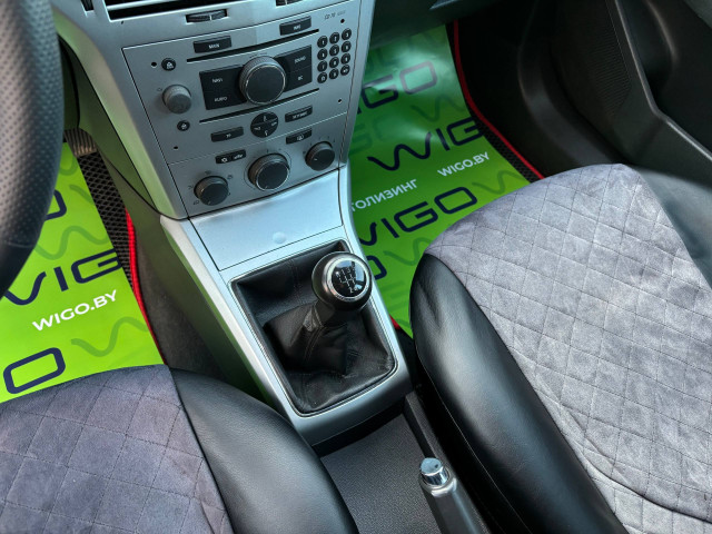 Фото Opel Astra 13