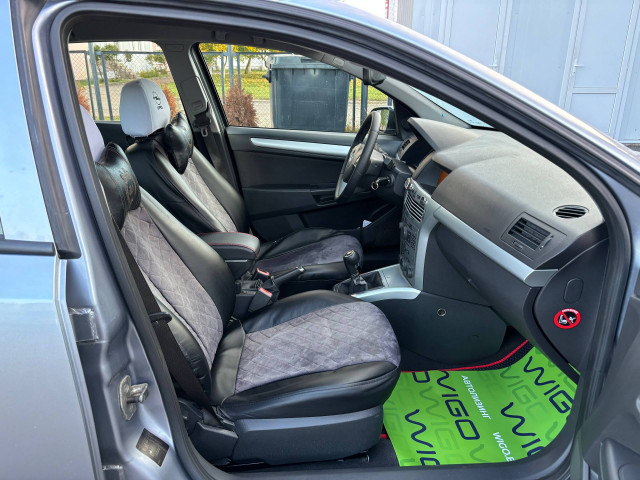 Фото Opel Astra 19