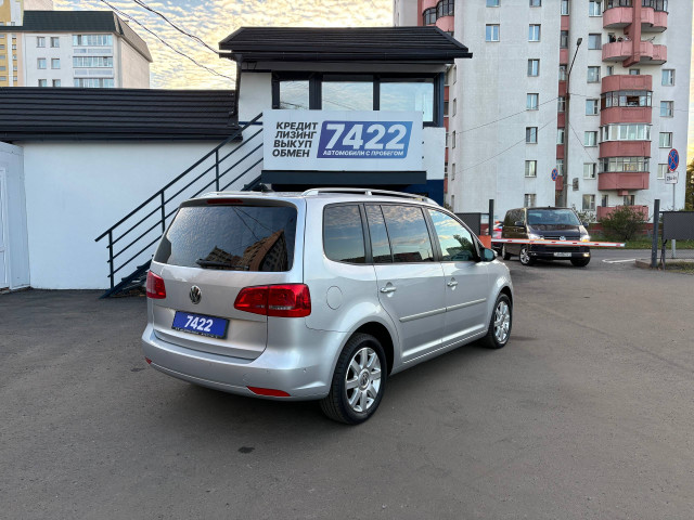Фото Volkswagen Touran 5