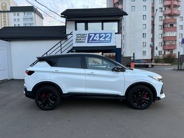 Фото Geely Binyue 4
