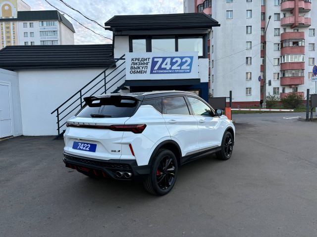Фото Geely Binyue 5