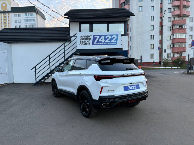 Фото Geely Binyue 7