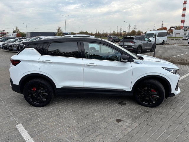 Фото Geely Coolray 4