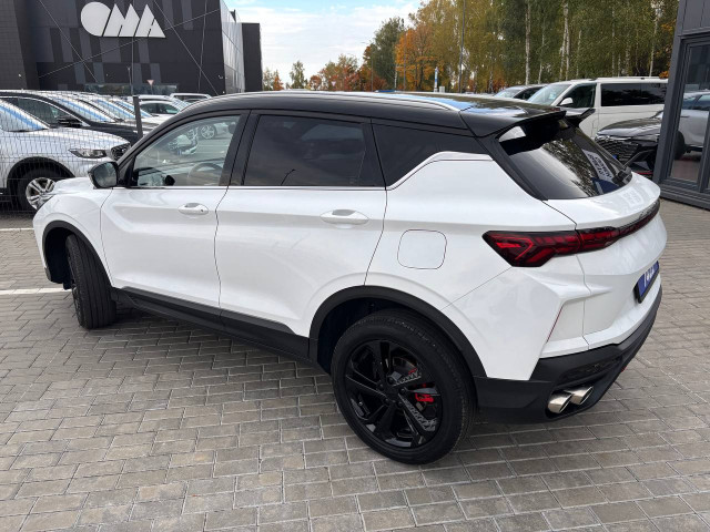 Фото Geely Coolray 7