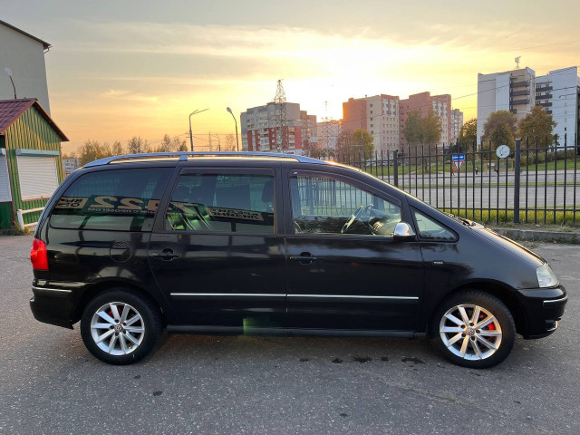 Фото Volkswagen Sharan 4