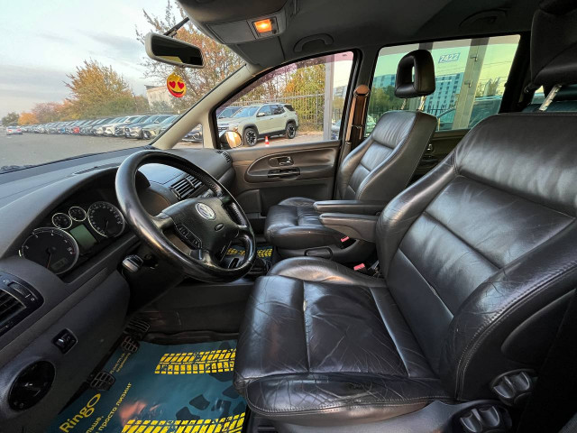 Фото Volkswagen Sharan 16