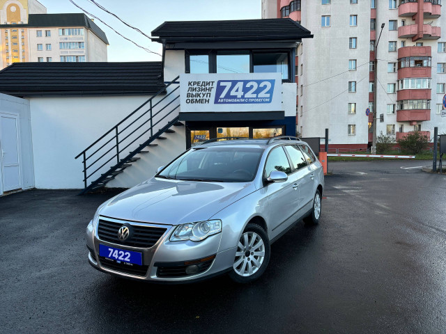 Фото Volkswagen Passat 1